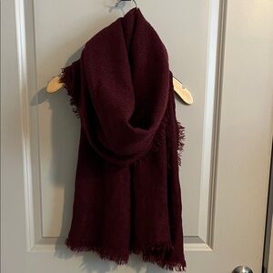 Elegant Burgundy Fringed Scarf
